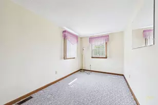15 Transit St, New Bedford, MA 02740 - Photo 14