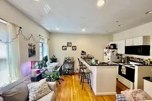 17 Thacher, Boston, MA 02113 - Photo 2