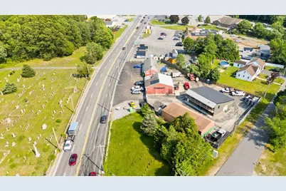 2452 Gar Highway B #B, Swansea, MA 02777 - Photo 4