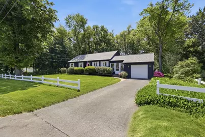 7 Highland Ave, South Hadley, MA 01075 - Photo 2