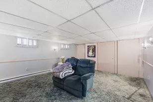 201 Batchelor St, Granby, MA 01033 - Photo 14