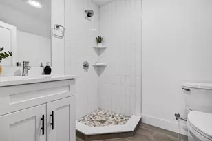 37 Maple St, Lynnfield, MA 01940 - Photo 36