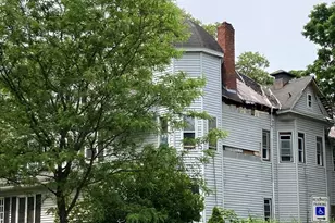 223 Elm, Holyoke, MA 01040 - Photo 10