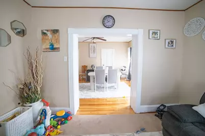 5 Suffield St, Worcester, MA 01610 - Photo 16