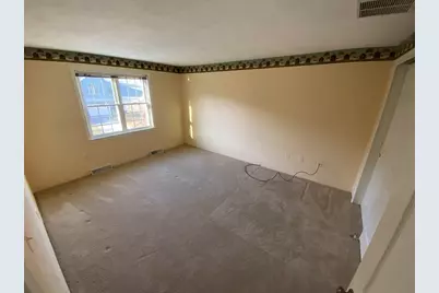501 Ridgefield Cir #B, Clinton, MA 01510 - Photo 12