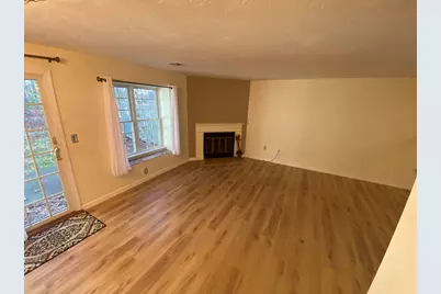 501 Ridgefield Cir #B, Clinton, MA 01510 - Photo 8
