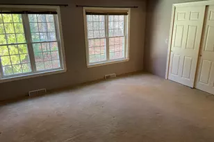 501 Ridgefield Cir, Clinton, MA 01510 - Photo 14