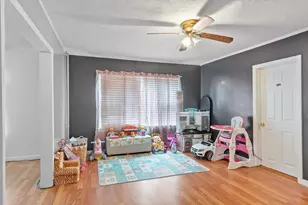 74 East St, Fitchburg, MA 01420 - Photo 8