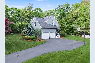 8 Wild Rd, Hopkinton, MA 01748 - Photo 2