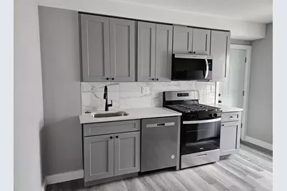 32 Irving St #2F, Everett, MA 02149 - Photo 1