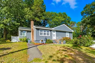20 Oak Hill Dr, Methuen, MA 01844 - Photo 2