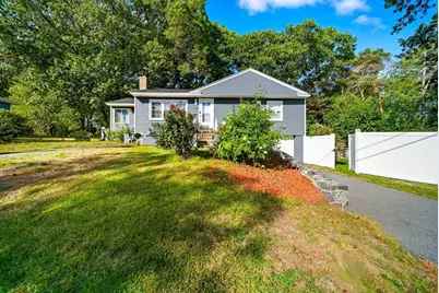 20 Oakhill Dr, Methuen, MA 01844 - Photo 4
