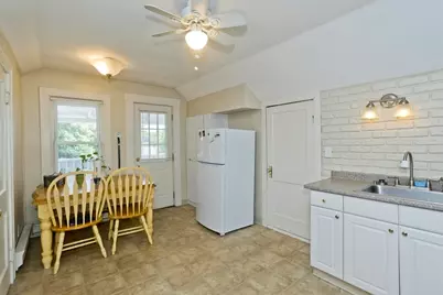24-26 Gilman, Holyoke, MA 01040 - Photo 32
