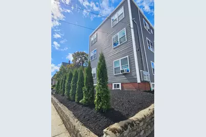 32 Irving St #1, Everett, MA 02149 - Photo 2