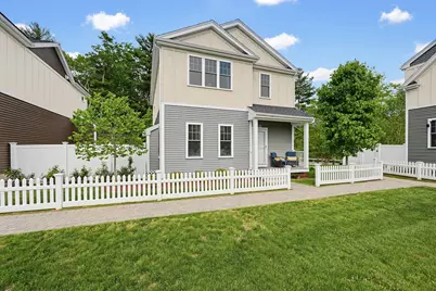 27 Cleary Cir #27, Norfolk, MA 02056 - Photo 2