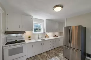 23 Chester St, Amesbury, MA 01913 - Photo 10