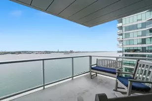 22 Liberty Dr, Boston, MA 02110 - Photo 16