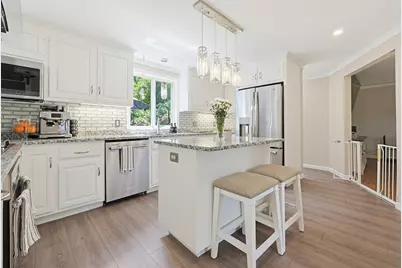 14 Narcissus Ct, North Attleboro, MA 02760 - Photo 6