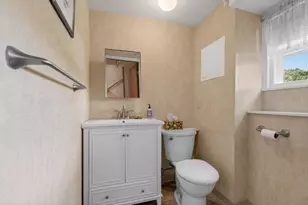 5 Williams Cir, Burlington, MA 01803 - Photo 36