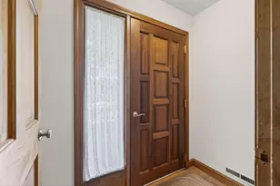 5 Williams Cir, Burlington, MA 01803 - Photo 8