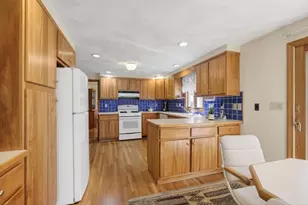 5 Williams Cir, Burlington, MA 01803 - Photo 14