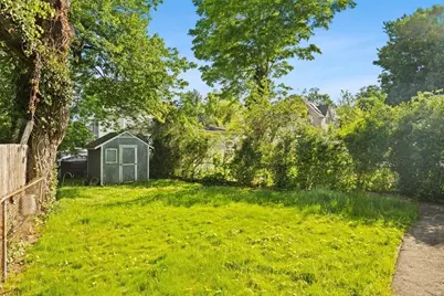 28 Myrtle St, Brockton, MA 02301 - Photo 2