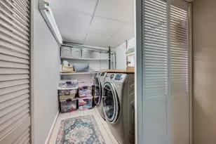 39 Emerson St, Boston, MA 02127 - Photo 18