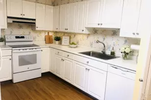 402 Paradise, Swampscott, MA 01907 - Photo 2