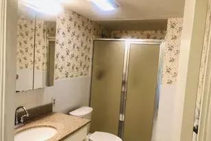 402 Paradise, Swampscott, MA 01907 - Photo 6