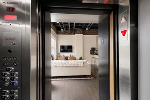 281 Franklin St, Boston, MA 02110 - Photo 2