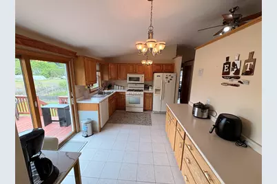 88 Boulevard  Street, Lowell, MA 01854 - Photo 10