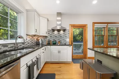 138 Chestnut St, Rehoboth, MA 02769 - Photo 6