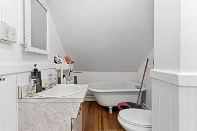 21 Salisbury St, New Bedford, MA 02744 - Photo 18