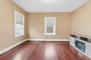 21 Salisbury St, New Bedford, MA 02744 - Photo 12