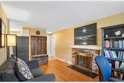 35 Westgate Rd, Framingham, MA 01701 - Photo 8