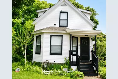 37 Hunt St, Brockton, MA 02302 - Photo 2
