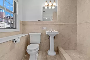 11 Wiget St, Boston, MA 02113 - Photo 6