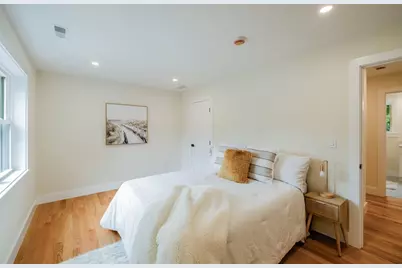 583 Fletcher St, Northbridge, MA 01588 - Photo 22