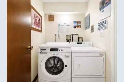 31 Harris #102, Brookline, MA 02446 - Photo 10