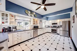 188 Washington St, New Bedford, MA 02740 - Photo 4