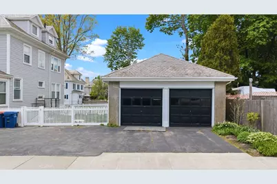 293 Hawthorn St, New Bedford, MA 02740 - Photo 36
