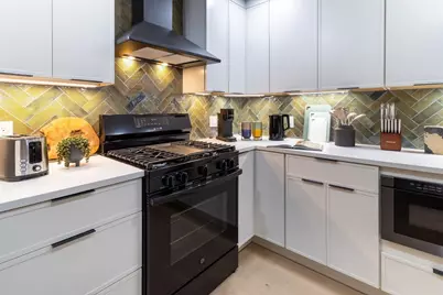 4 Snelling Pl #4, Boston, MA 02113 - Photo 6