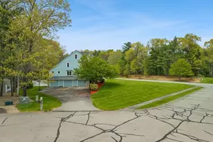 2 Furlong Cir, Lakeville, MA 02347 - Photo 2