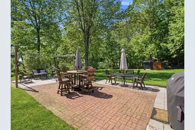 96 Swan Ave, Fitchburg, MA 01420 - Photo 34