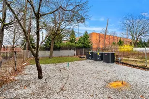 298 Maverick St, Boston, MA 02128 - Photo 32