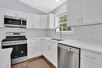 18 Sherer Trl, Worcester, MA 01603 - Photo 6