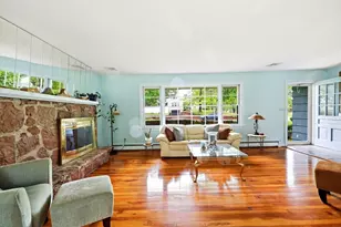 87 Squire Ln, Springfield, MA 01118 - Photo 8