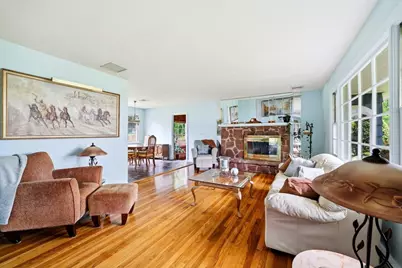 87 Squire Ln, Springfield, MA 01118 - Photo 6