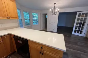 24 Camelot Ct, Stoughton, MA 02072 - Photo 8