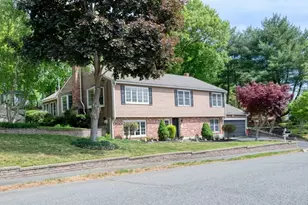 19 Essex Heights Dr, Weymouth, MA 02188 - Photo 4